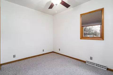 11172 Main St, Roscoe, IL 61073 photo 23