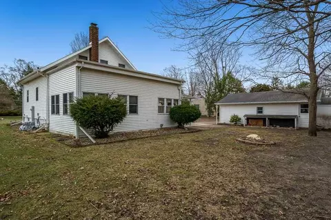 11172 Main St, Roscoe, IL 61073 photo 6