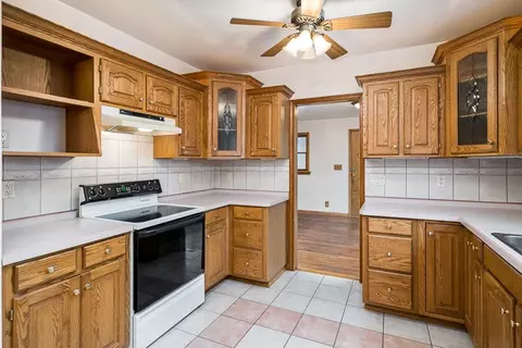 11172 Main St, Roscoe, IL 61073 photo 18