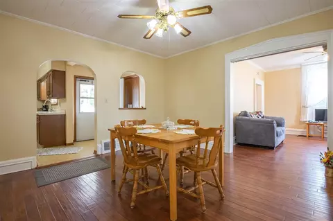 6184 Elevator Rd, Roscoe, IL 61073 photo 11