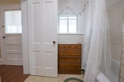 6184 Elevator Rd, Roscoe, IL 61073 photo 16