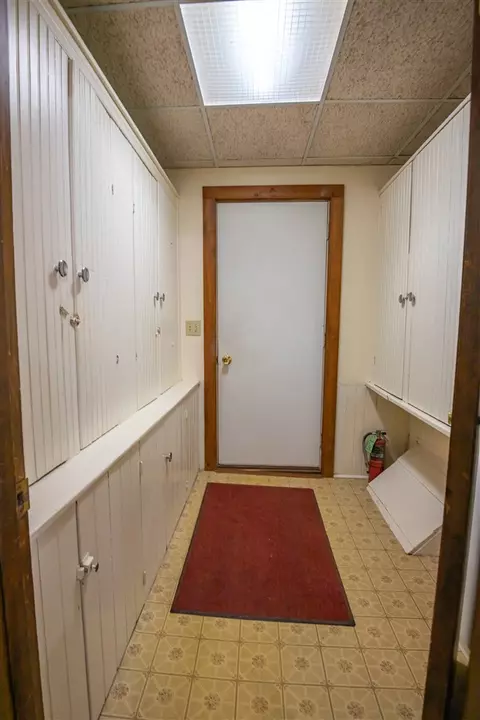 6184 Elevator Rd, Roscoe, IL 61073 photo 9