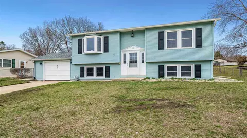 817 N River Dr, Byron, IL 61010 photo 1