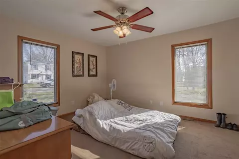 309 E 6th St, Pecatonica, IL 61063 photo 17