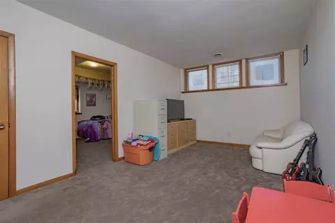 311 E 6th St, Pecatonica, IL 61063 photo 11