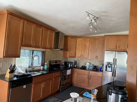 6877 W Gate Rd, Roscoe, IL 61073 photo 9