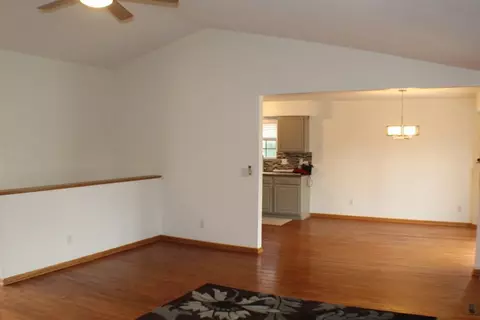 3915 S Mill St, Cherry Valley, IL 61016 photo 8