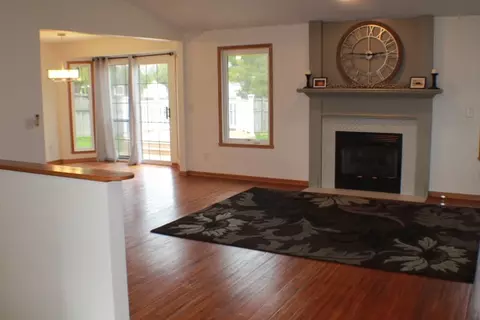 3915 S Mill St, Cherry Valley, IL 61016 photo 5