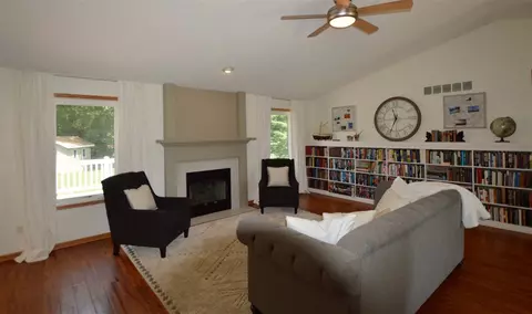 3915 S Mill St, Cherry Valley, IL 61016 photo 7