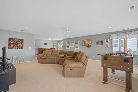 834 Breckenboro, Lake Summerset, IL 61019 photo 25
