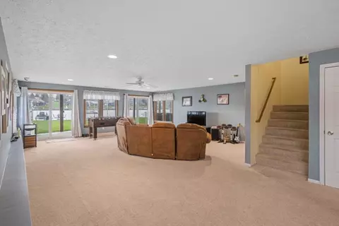 834 Breckenboro, Lake Summerset, IL 61019 photo 32