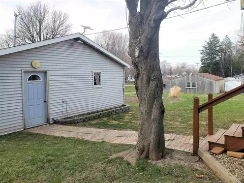 506 Main St, Leaf River, IL 61047 photo 13
