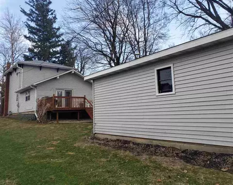 506 Main St, Leaf River, IL 61047 photo 9