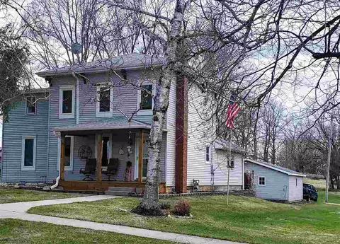 506 Main St, Leaf River, IL 61047 photo 3