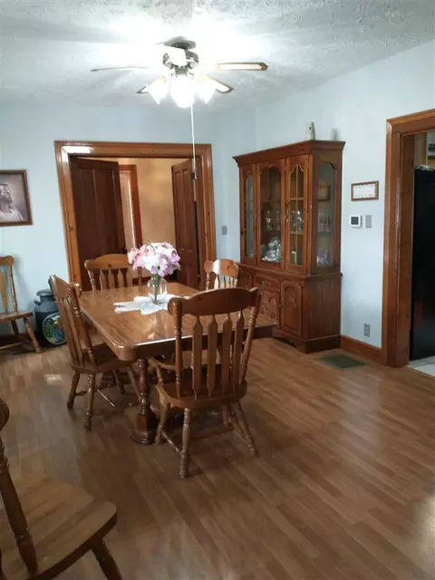 506 Main St, Leaf River, IL 61047 photo 20