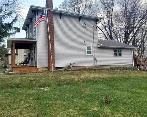 506 Main St, Leaf River, IL 61047 photo 6