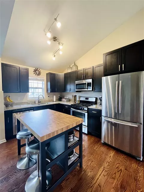 369 Ann St, Cary, IL 60013 photo 5