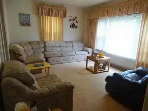 810 E Pleasant, Freeport, IL 61032 photo 3