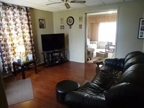 810 E Pleasant, Freeport, IL 61032 photo 6