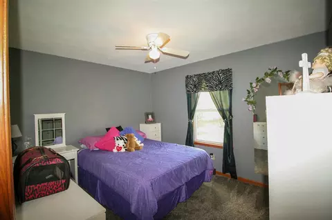 923 Quill Dr, Roscoe, IL 61073 photo 9