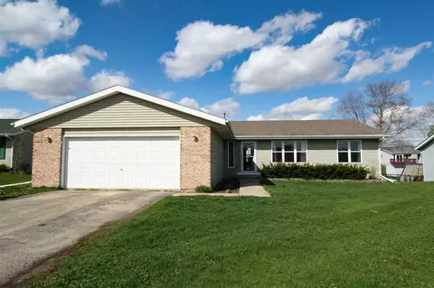 923 Quill Dr, Roscoe, IL 61073 photo 1