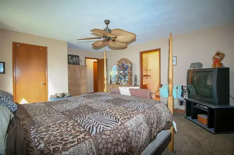 923 Quill Dr, Roscoe, IL 61073 photo 8