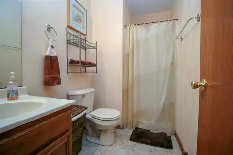 923 Quill Dr, Roscoe, IL 61073 photo 13