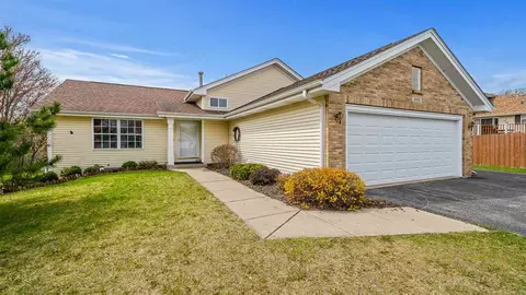 850 N Brookview Dr, Byron, IL 61010 photo 1