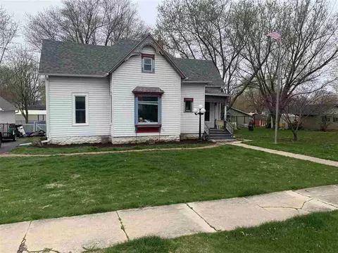 306 S Main St, Leaf River, IL 61047 photo 19