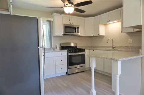7922 Burr Oak Rd, Roscoe, IL 61073 photo 13