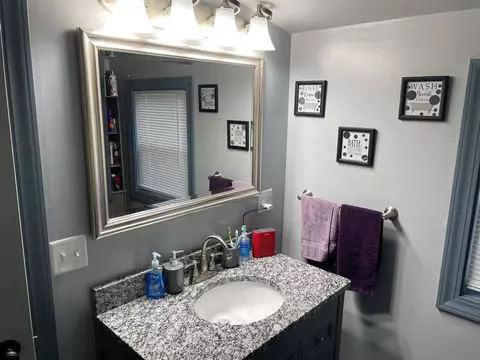 213 E 4th St, Pecatonica, IL 61063 photo 14