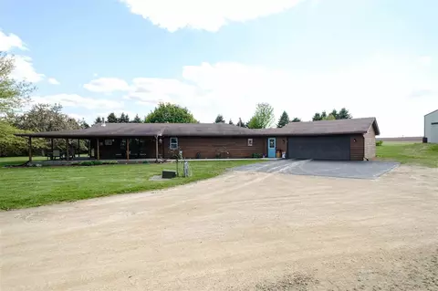 608 N 2nd St, Holcomb, IL 61043 photo 4