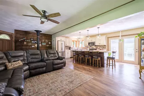608 N 2nd St, Holcomb, IL 61043 photo 9