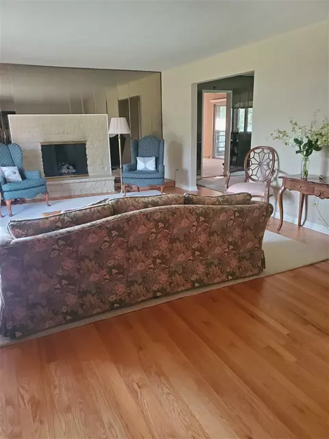 4129 Cushman Rd, Rockford, IL 61114 photo 4