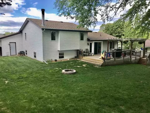 948 Thickett Trl, Roscoe, IL 61073 photo 28