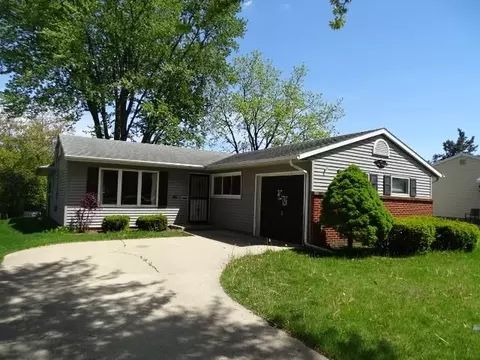 1502 Winter Dr, Freeport, IL 61032 photo 1