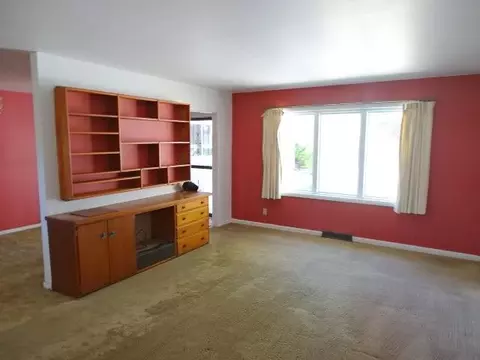 1502 Winter Dr, Freeport, IL 61032 photo 5