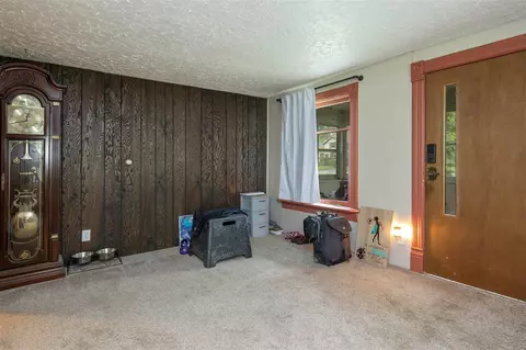 327 W 4th St, Pecatonica, IL 61063 photo 5
