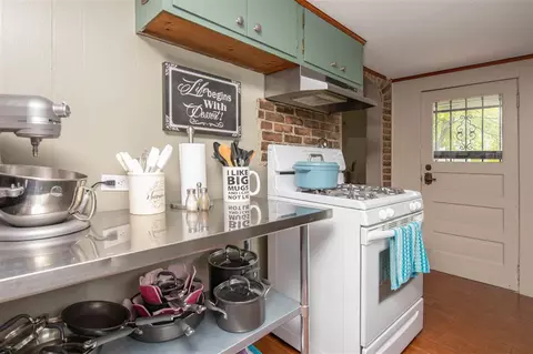 327 W 4th St, Pecatonica, IL 61063 photo 11