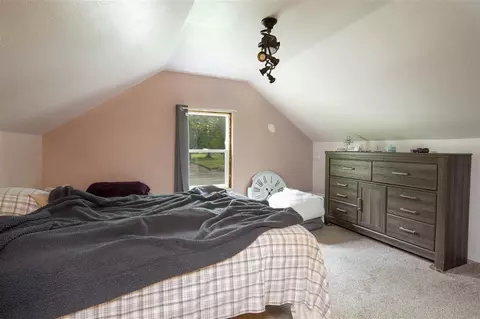 327 W 4th St, Pecatonica, IL 61063 photo 16