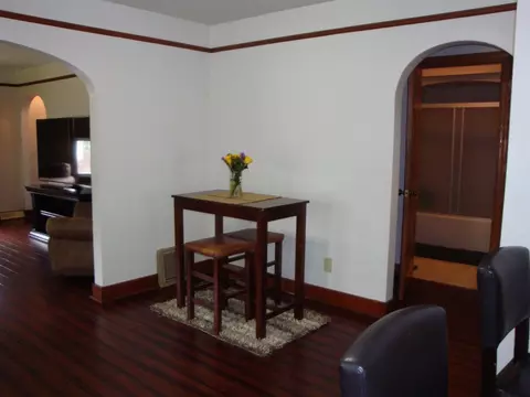 503 W Perry St, Belvidere, IL 61008 photo 6