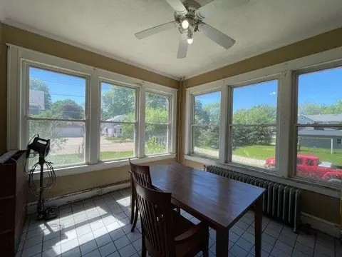 403 Fellows St, Dixon, IL 61021 photo 16