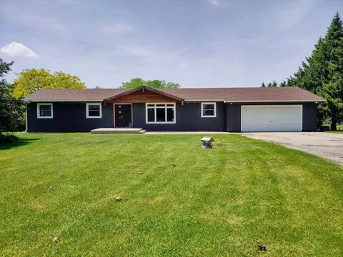 15724 Capron Rd, Capron, IL 61012 photo 1