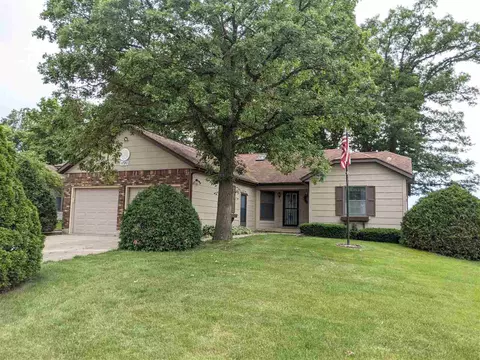 1020 Baxter Ln, Freeport, IL 61032 photo 1