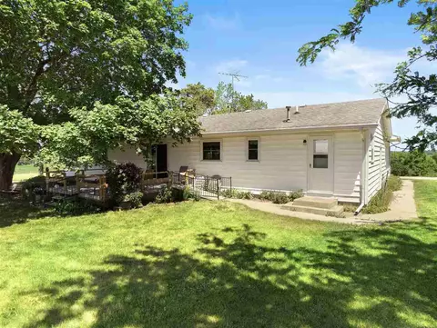 7365 E Ridott Rd, Ridott, IL 61067 photo 22