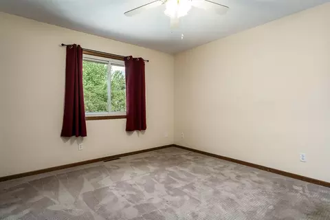 11128 Cedarbrook Rd, Roscoe, IL 61073 photo 11