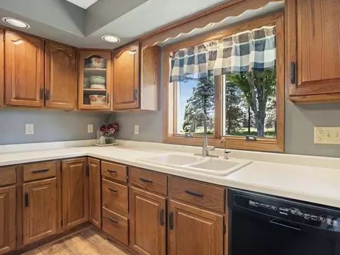 815 E Webb, Davis, IL 61019 photo 9