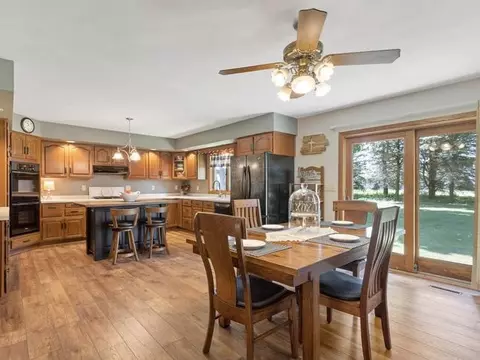 815 E Webb, Davis, IL 61019 photo 6