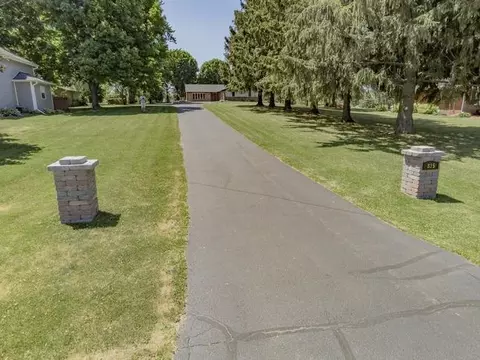 815 E Webb, Davis, IL 61019 photo 37
