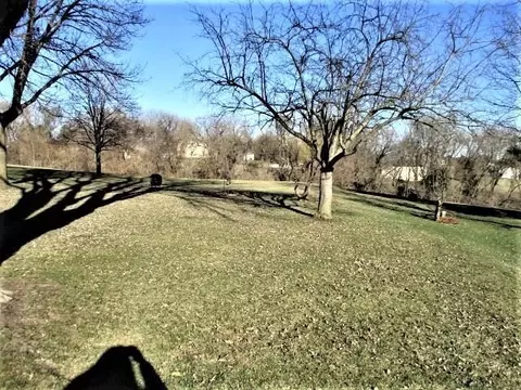 889 Noble Ct, Lake Summerset, IL 61019 photo 4